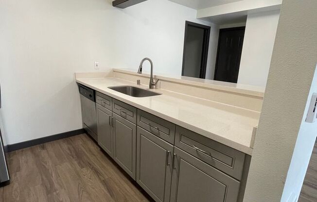 2 beds, 2 baths, $2,295, Unit 309