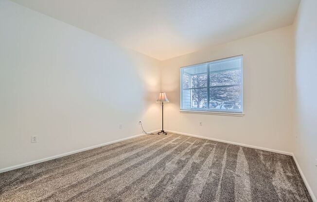 2 beds, 2 baths, $1,950, Unit UNIT 1305