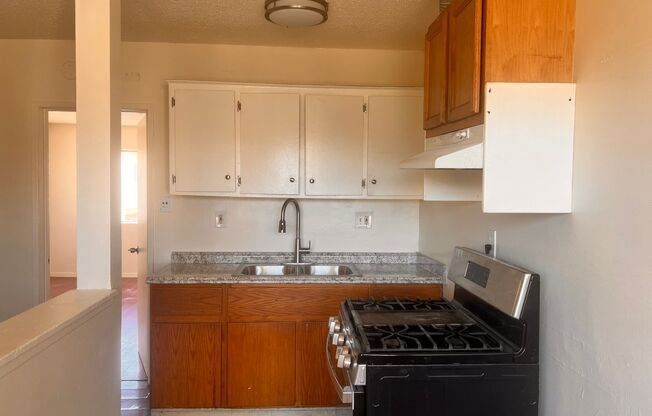 1 bed, 1 bath, $1,700, Unit Morningside Unit 8