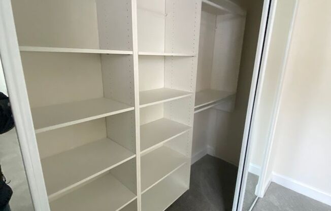 1 bed, 1 bath, 723 sqft, $1,850, Unit 5317 #4