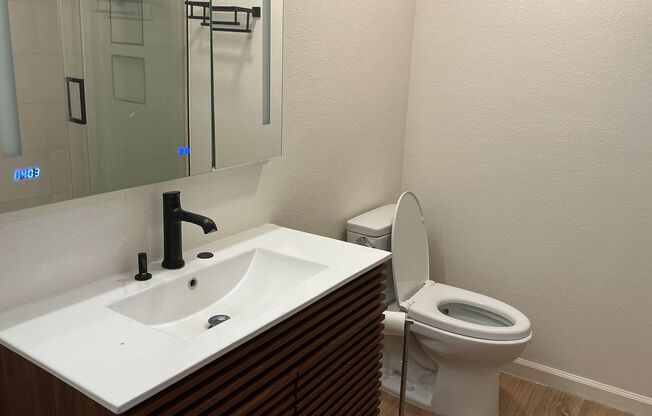 1 bed, 1 bath, 572 sqft, $2,200, Unit 212