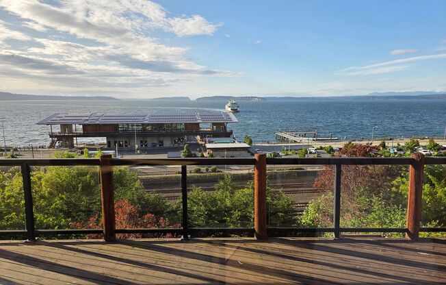 Spacious 3 Bed 3 Bath Mukilteo Home w/ Boat House & Gorgeous Waterfront Views!