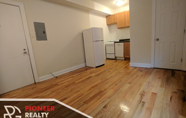 505 W Belmont Ave #
