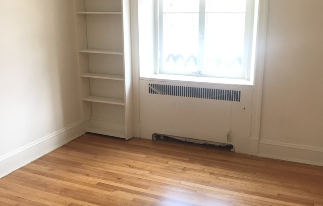1 bed, 1 bath, 450 sqft, $1,229, Unit 107-1A