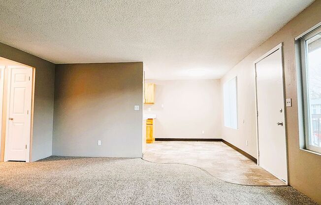 2 beds, 1 bath, 830 sqft, $1,285, Unit O-244