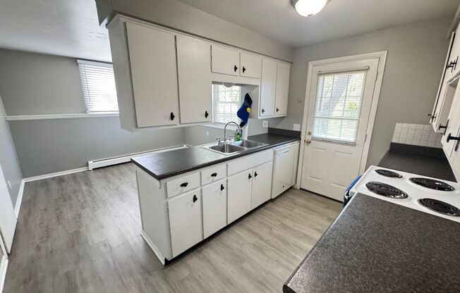 Two Bedroom Duplex with Heat Included! Near Grand Valley!