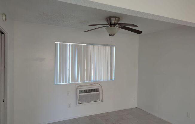 1 bed, 1 bath, 680 sqft, $1,600, Unit 52-25