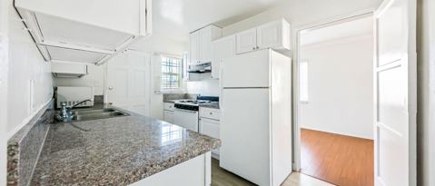 1708 S CRES HTS BLVD