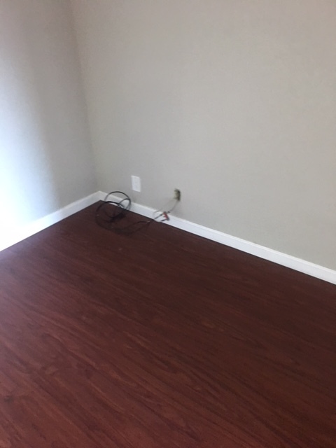 2 beds, 1 bath, 780 sqft, $2,300