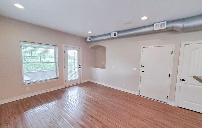 1 bed, 1 bath, 650 sqft, $1,195, Unit 609 - Unit 202 A817