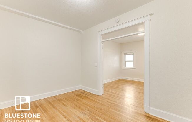 1 bed, 1 bath, 579 sqft, $1,100, Unit 216