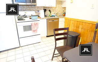 152 STRATHMORE RD