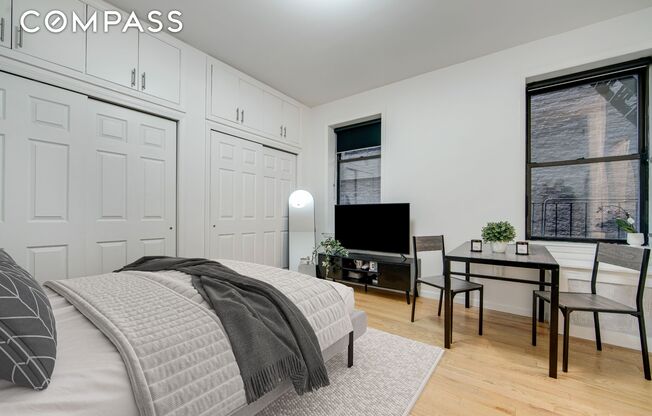 342 W 56 ST