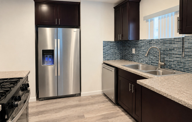 Studio, 1 bath, 400 sqft, $1,650, Unit 7025-30A