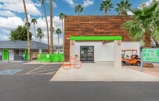 Studio 710 Apartments