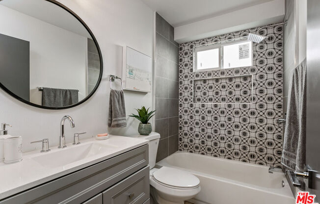1 bed, 1 bath, 800 sqft, $1,995, Unit 218