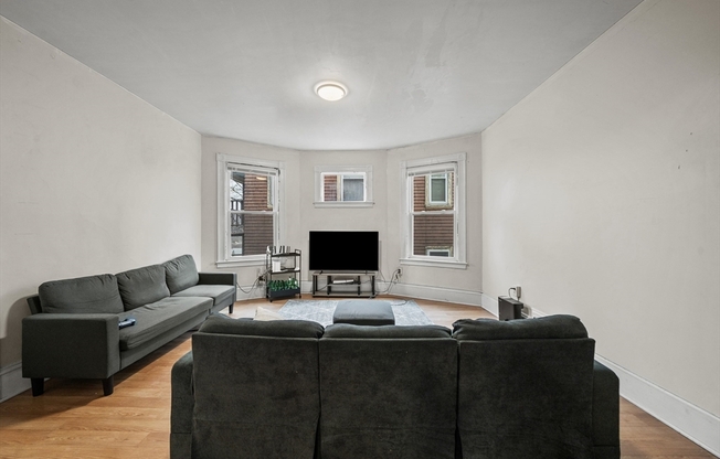 41 PARKER HL AVE