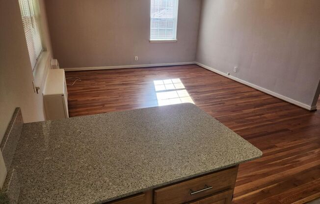 1 bed, 1 bath, 663 sqft, $2,050, Unit D-16