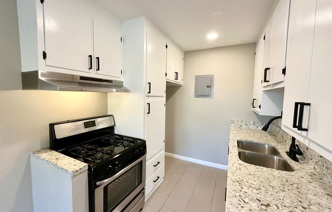 1 bed, 1 bath, 600 sqft, $2,295, Unit #25