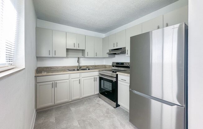 2 beds, 2 baths, $1,750