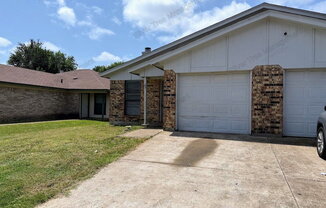 6845 S CRK DR