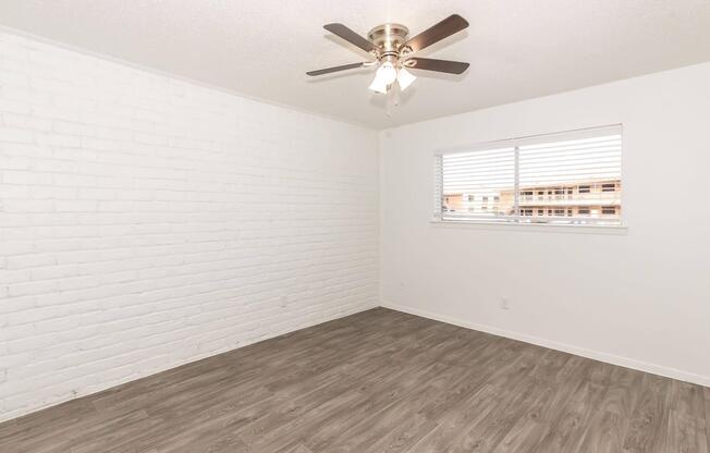 1 bed, 1 bath, 636 sqft, $1,160