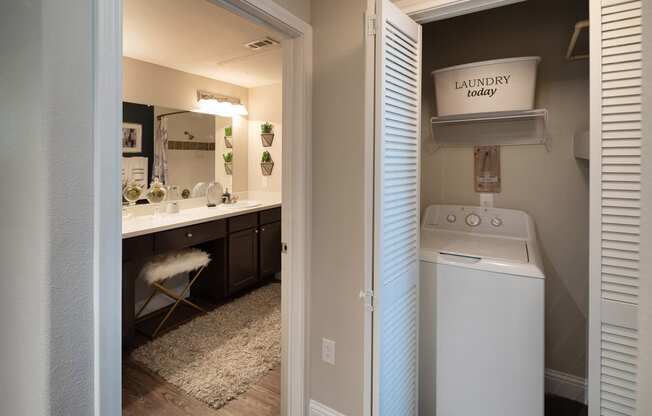 The Retreat at Cinco Ranch laundry machine