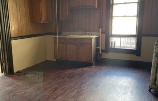 1 bed, 1 bath, $675, Unit Unit #2