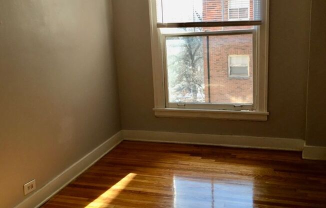 Studio, 1 bath, 315 sqft, $950, Unit 7F