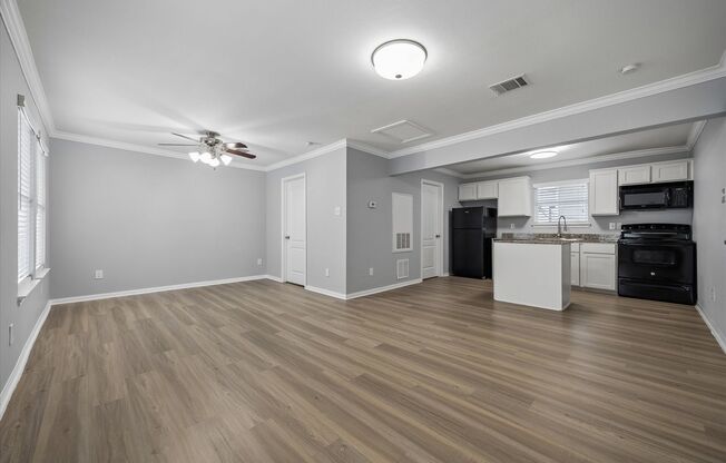 1548 Ashland