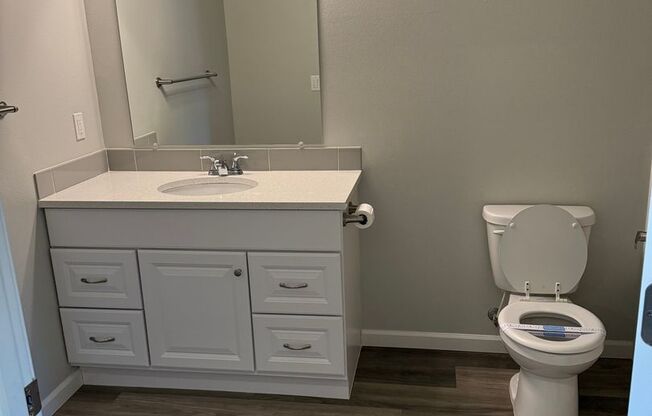 1 bed, 1 bath, 778 sqft, $1,325, Unit 211-H345