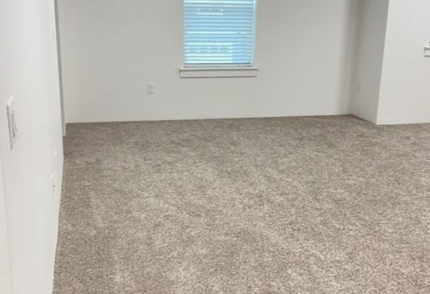 3 Bedroom 2.5 Bath Townhouse