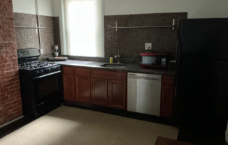 1022 Pine St Unit 2R