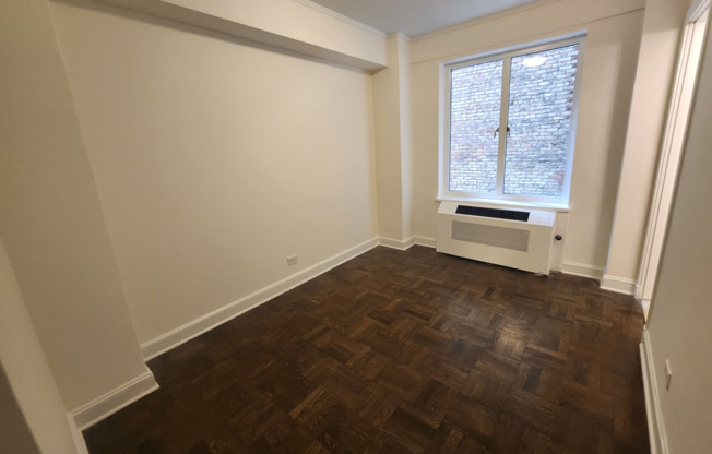 2 beds, 2 baths, 1,240 sqft, $8,275, Unit 5F