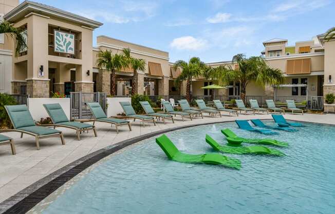 Luxury Pool at Centre Pointe Apartments in Melbourne, FL