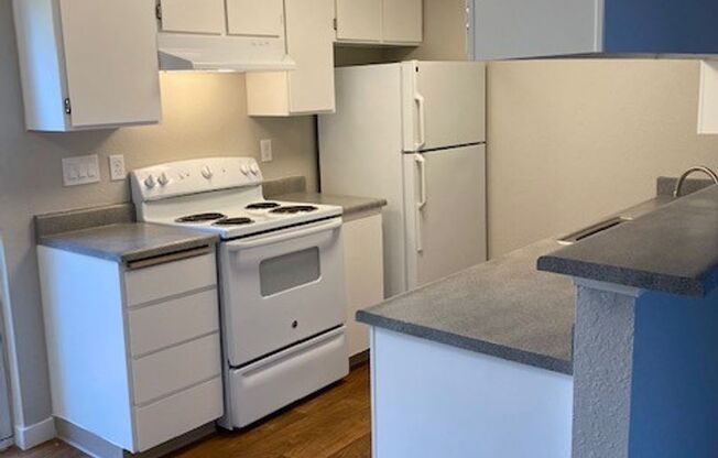 2 beds, 1 bath, 803 sqft, $1,508, Unit CMV 12247 - 202