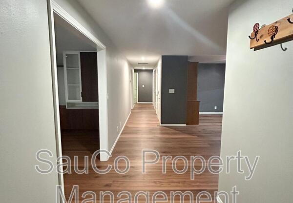515 SE 26 AVE