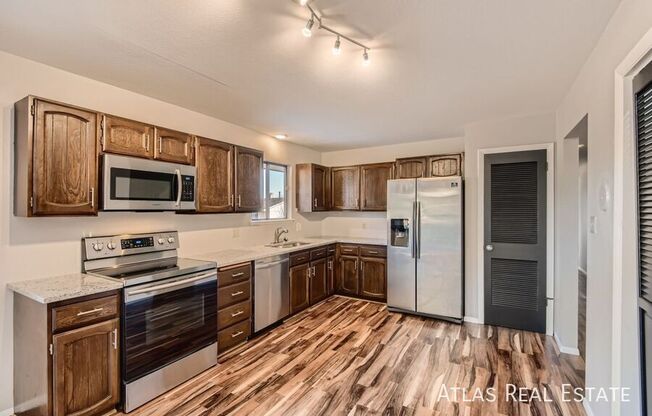 330 E ROCKRIMMON BLVD