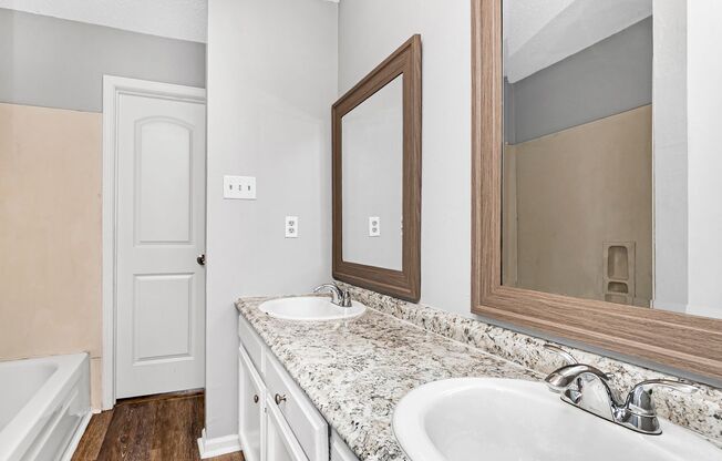 2 Bedroom Condo in St Francisville Available Now