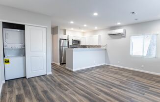 1 bed, 1 bath, 650 sqft, $1,425