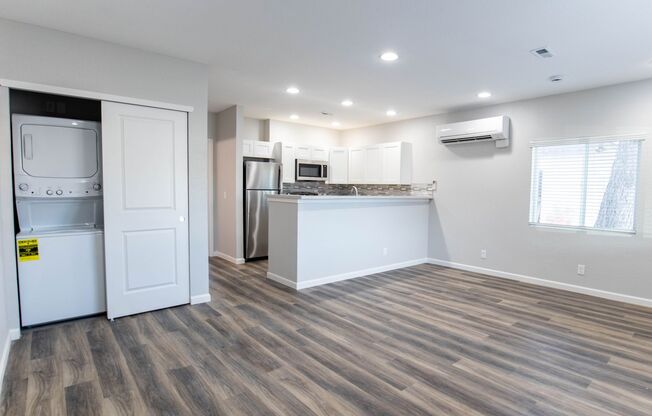 1 bed, 1 bath, 650 sqft, $1,425