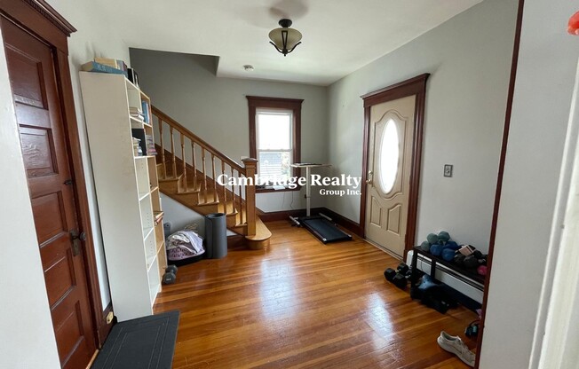 19 MAPLETON ST