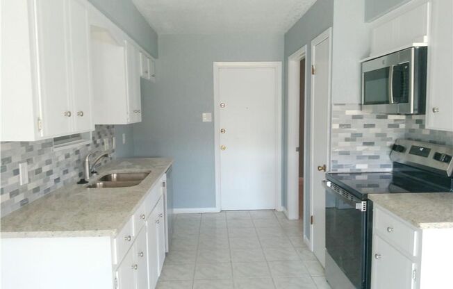 9479 Quetzal - 3/Bed 2/Bath - $1700/month