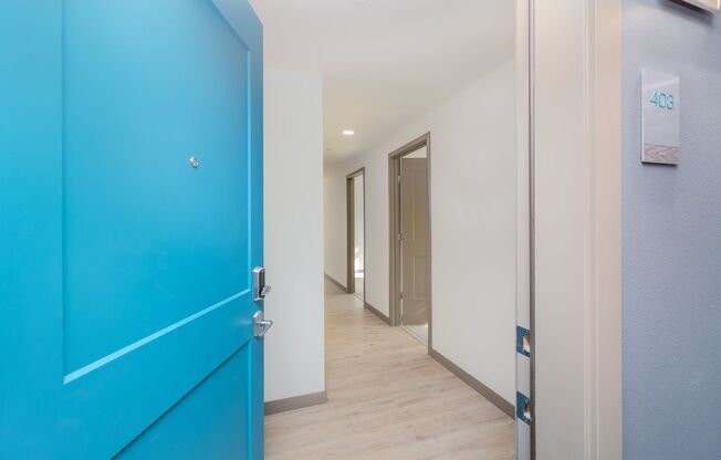 3 beds, 2 baths, $2,800, Unit Unit B303