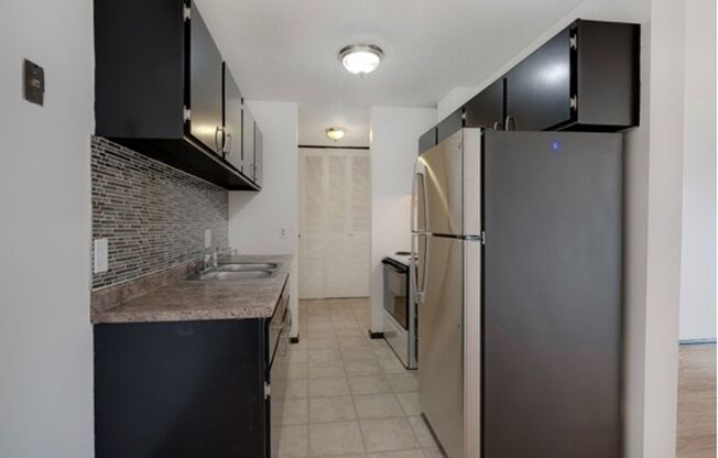 1 bed, 1 bath, 750 sqft, $1,100, Unit 7710-210
