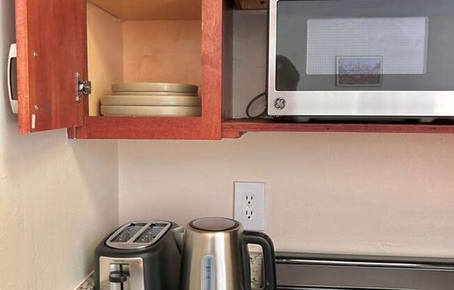 Studio, 1 bath, 389 sqft, $1,790, Unit 1845-312 - FURNISHED