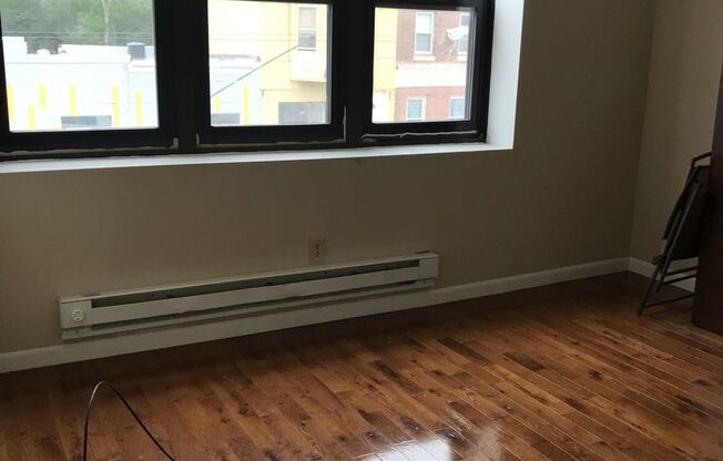 4800-02 Woodland Ave.