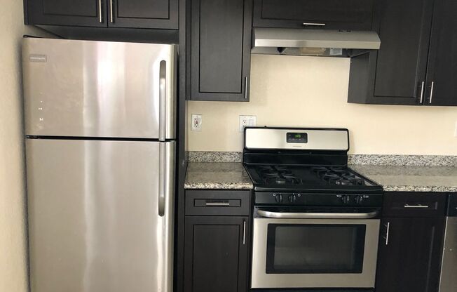 Beautiful Studio apartment in the heart of Pacific Beach!