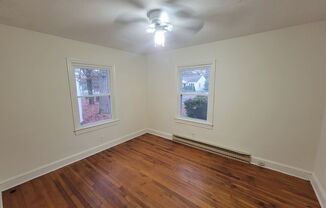 2 beds, 1 bath, $950