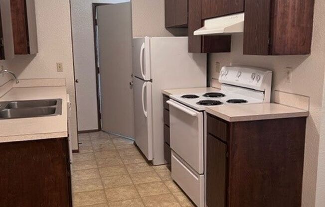 022-Cedar Grove Apartments